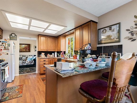 4th image of 17778 Jayhawk Dr