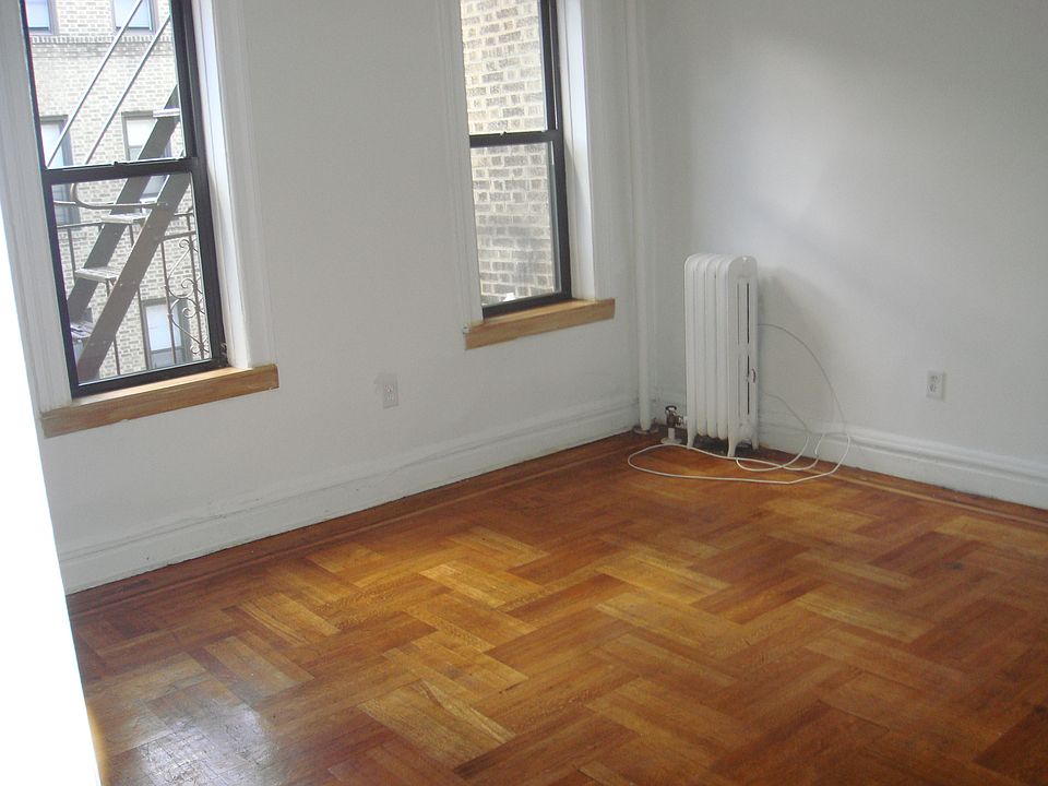 2nd image of 28 Bedford Park Blvd E APT D10