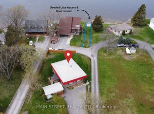 35 Peats Point Rd, Prince Edward County, ON K8N 4Z7