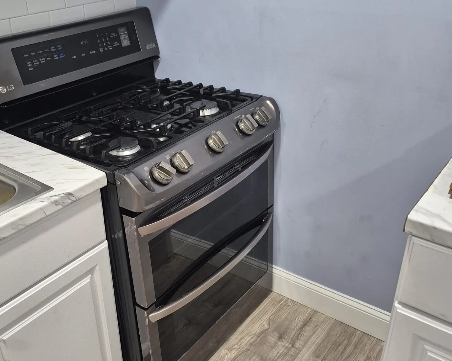 2 bed, 1.5 bath, 1150 sqft, $1,600 — Photo 2