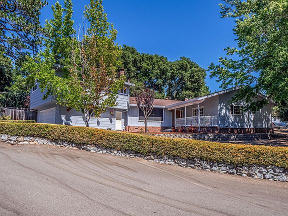 3rd image of 465 Larita Dr