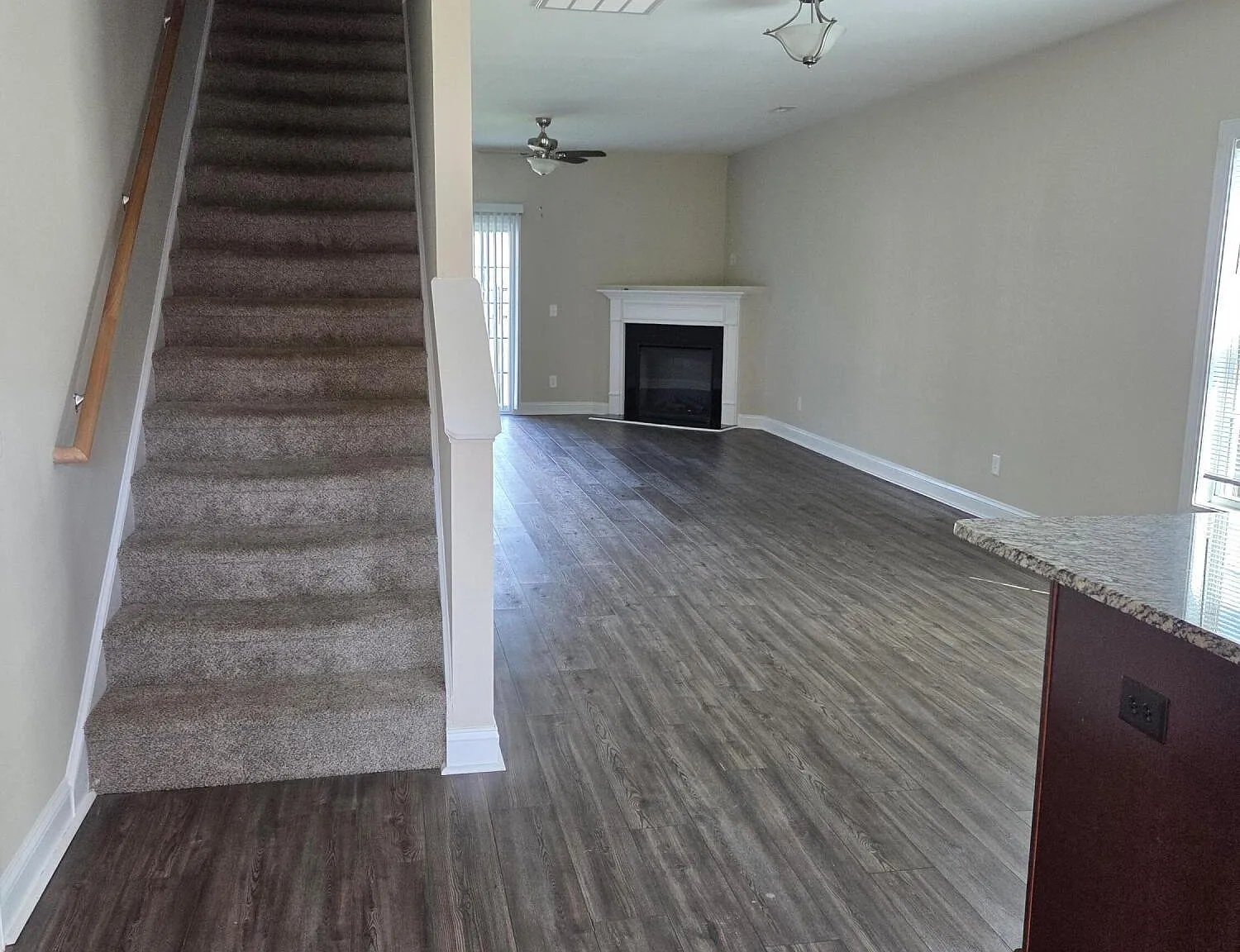 3 bed, 3.0 bath, 1549 sqft, $1,750 — Photo 4