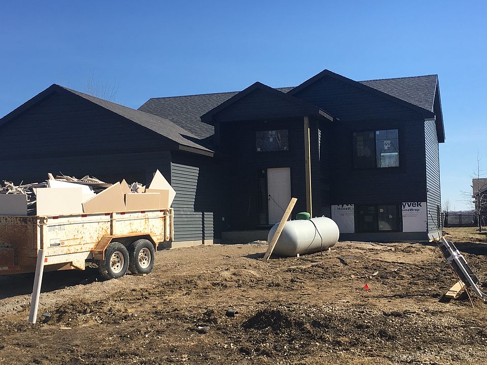 House pictured similar to actual house
