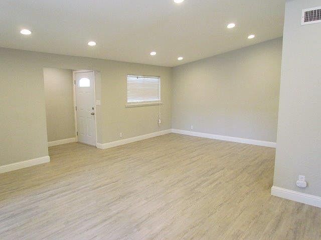 1st image of 6420 Channing Dr