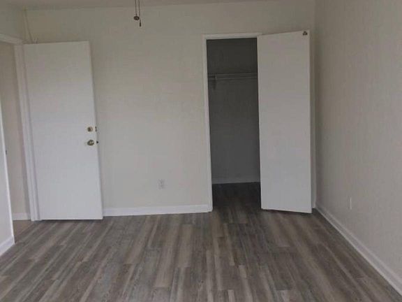 4th image of 1025 S Sunshine Ave Unit H