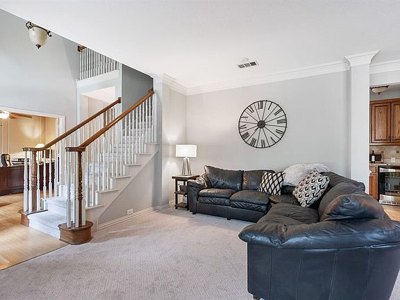 4th image of 1305 Ashmore Dr