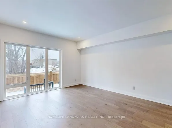 35 Persica St, Richmond Hill, ON L4E 2T3