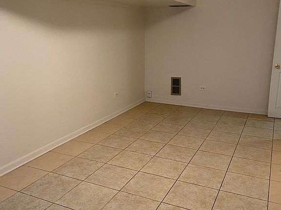 5th image of 10416 S Maryland Ave #1