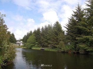 131 Taholah St, Ocean Shores, WA