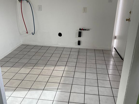 Washer and dryer connections