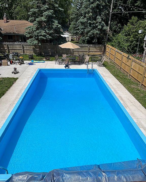 2nd image of 1184 Sunny Ln