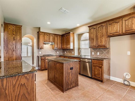 5th image of 10662 Providence Dr