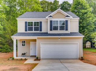 421 Brookfield Dr, Statesville, NC 28625