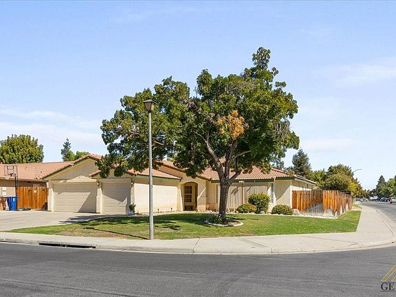 3rd image of 5402 Rockwell Dr