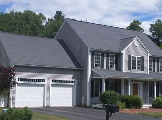 19 Pinnacle Dr, East Walpole, MA 02032