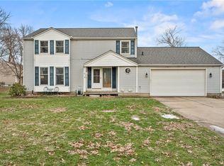 894 Barwick Ct, Painesville, OH 44077