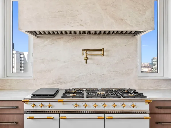 15 West 96th Street image 6 of 26