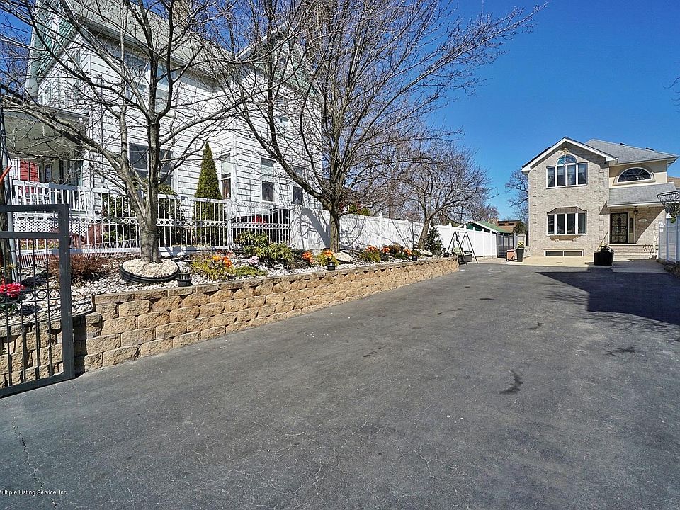 1st image of 399 Sleight Ave