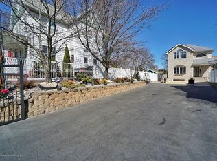 399 Sleight Ave, Staten Island, NY 10307