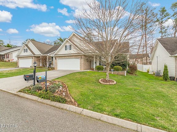 4th image of 1554 Graybrook Ln