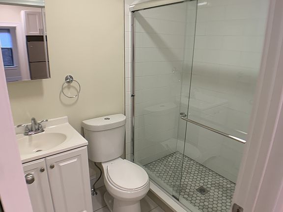 5th image of 9 Seaverns Ave APT 1R