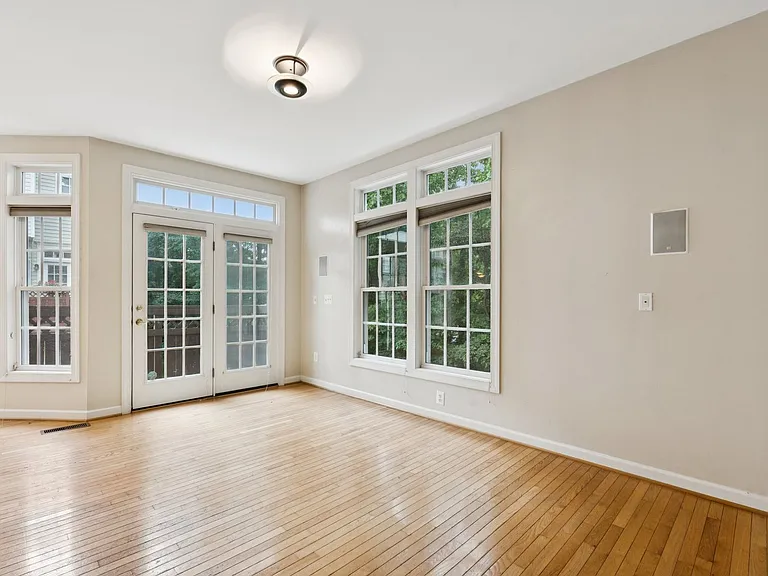 4322 Thomas Brigade Ln — Photo 6