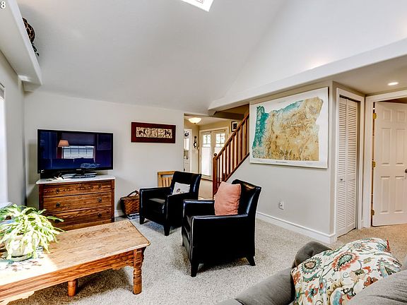 3rd image of 82111 Hillview Dr