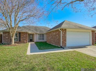 23458 Springhill Dr, Denham Springs, LA 70726