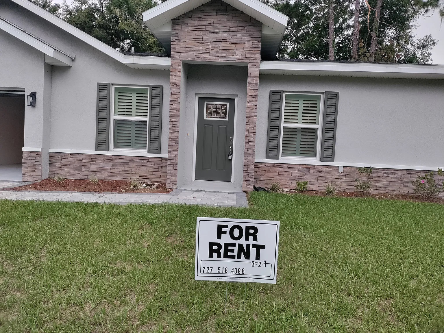 3 bed, 1145 sqft, $1,800 — Photo 1