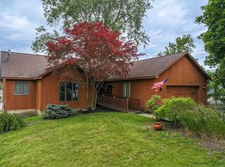 12505 Torrey Rd, Fenton, MI 48430