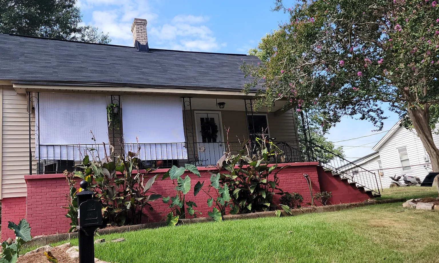 3 bed, 1246 sqft, $1,597 — Photo 1