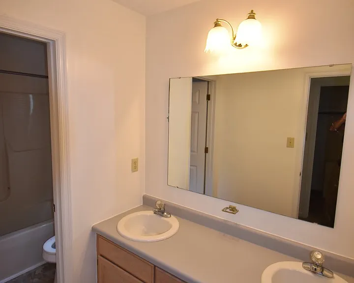 121 Sprucepine Dr — Photo 16