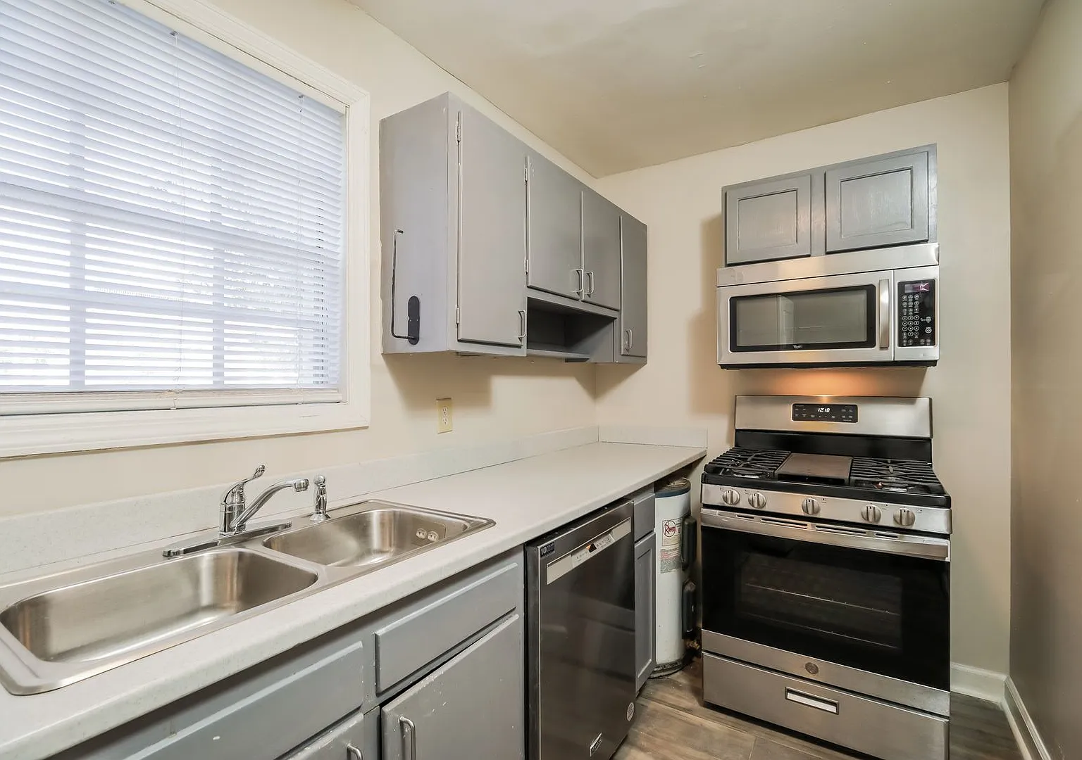 517 Rutledge Ave. — Photo 2