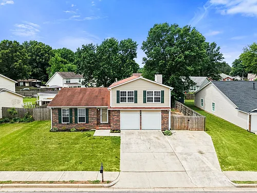 106 Champions Green Dr Photo 1