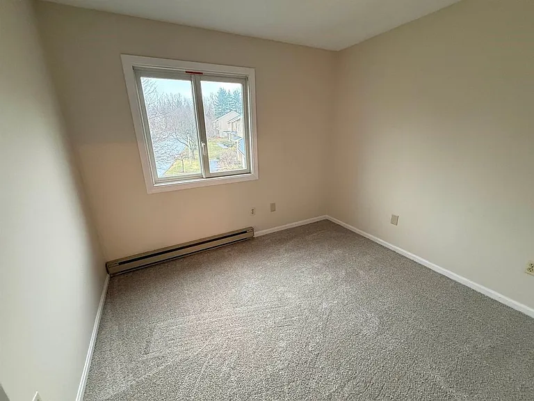 L4 Stonehedge Dr #L4 — Photo 12