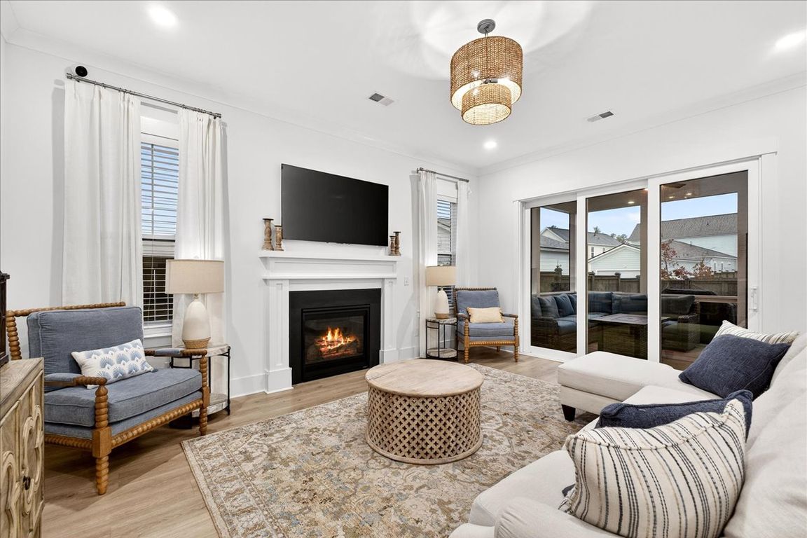 next background image