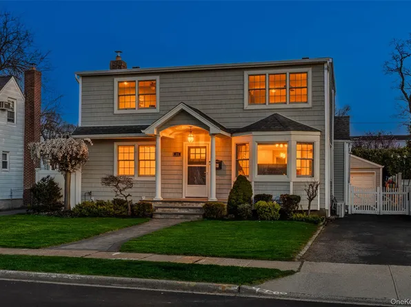 11 Airway Drive, Bellmore, NY 11710