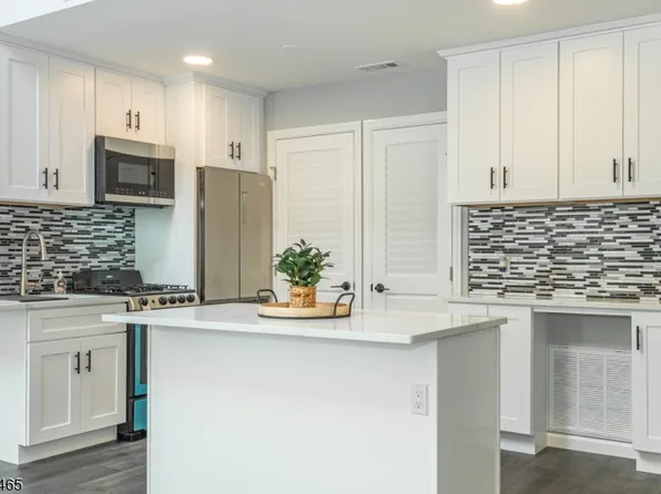 5 Gray Rock Dr #4, Vernon Twp., NJ 07462