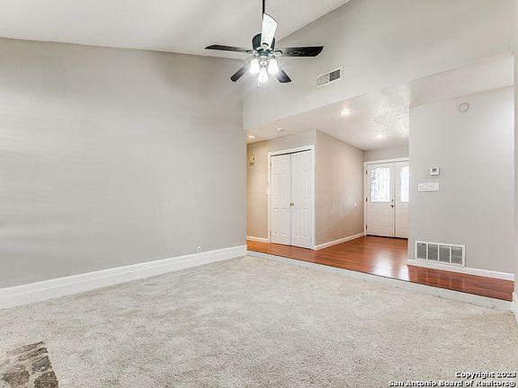 4th image of 9631 CANEY CREEK DR