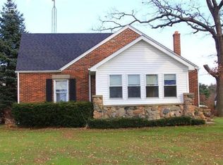 12947 Byron Rd, Byron, MI 48418