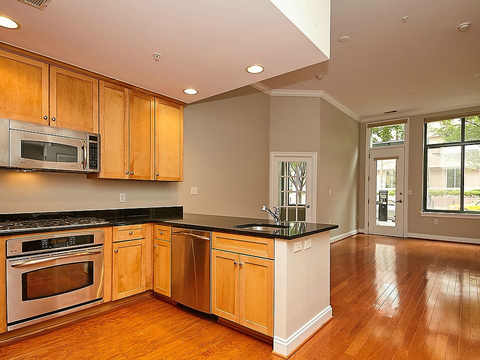 1st image of 3625 10th St Unit 103