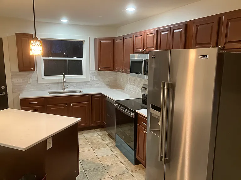 16 Hemlock Cir — Photo 5