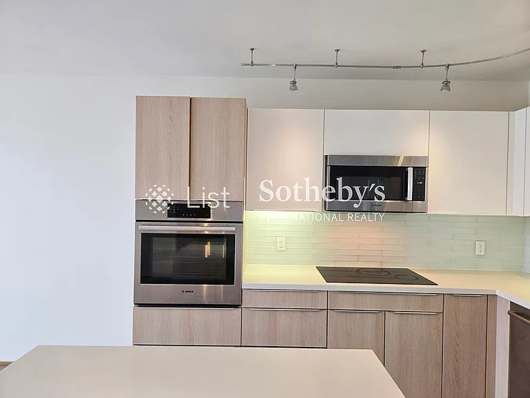 888 Kapiolani Blvd #4112 — Photo 4