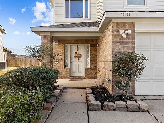 3rd image of 10807 Shannon Mills Ln