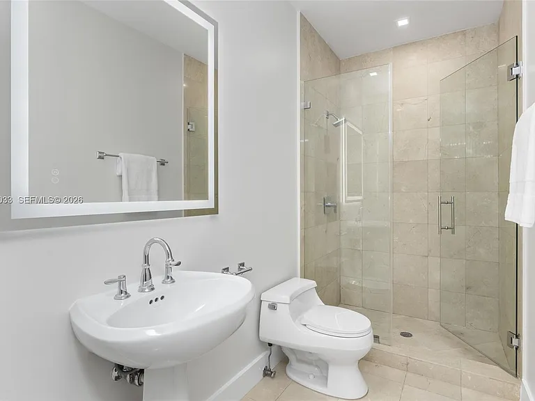 808 Brickell Key Dr #3901 — Photo 31