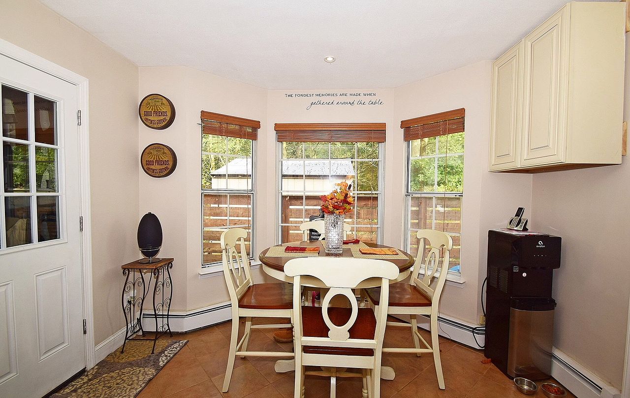 23 Peppermill Ct, Commack, NY 11725 Zillow