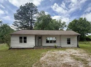 8 Maple St, Lafe, AR 72436