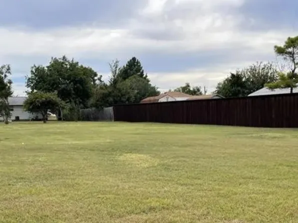 4518 Lakecrest Dr, The Colony, TX 75056