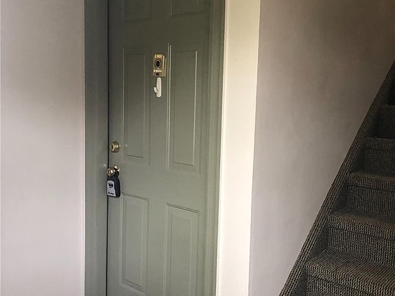 2nd image of 255 Edmunton Dr APT I19