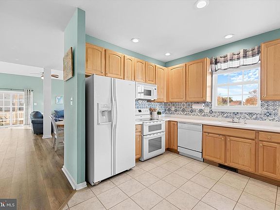 5th image of 33568 Westgate Cir Unit 1